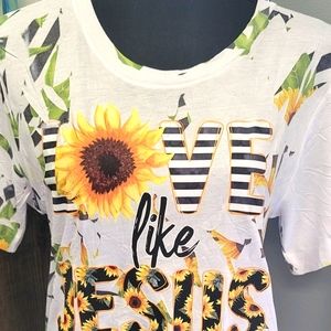 Love like Jesus Sunflower graphic tee